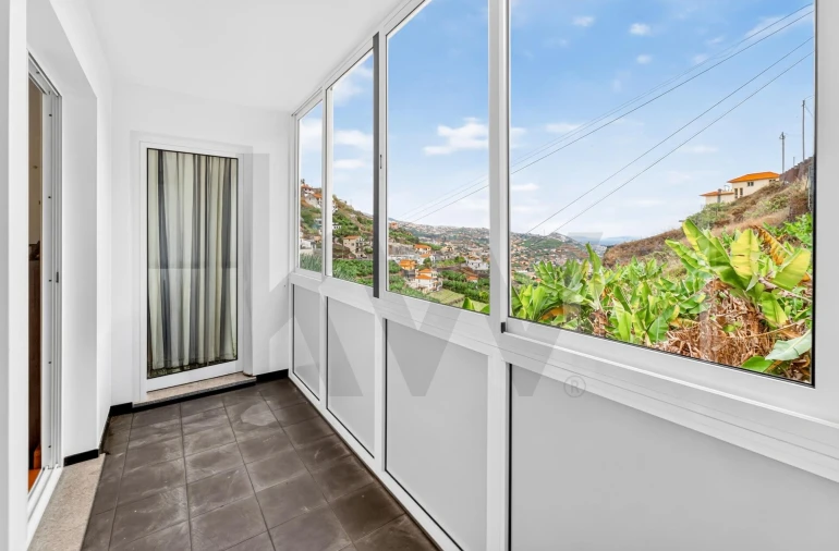 Apartamento T3 para Venda em Camara de Lobos Foto 11