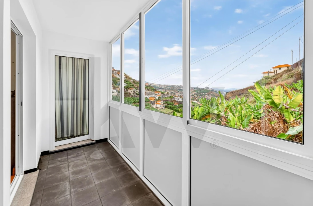 Apartamento T3 para Venda em Camara de Lobos Foto 11