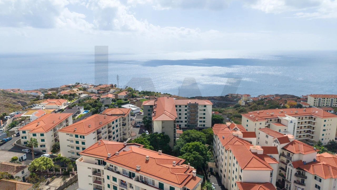 Apartamento T2 para Venda em Caniço Foto 33