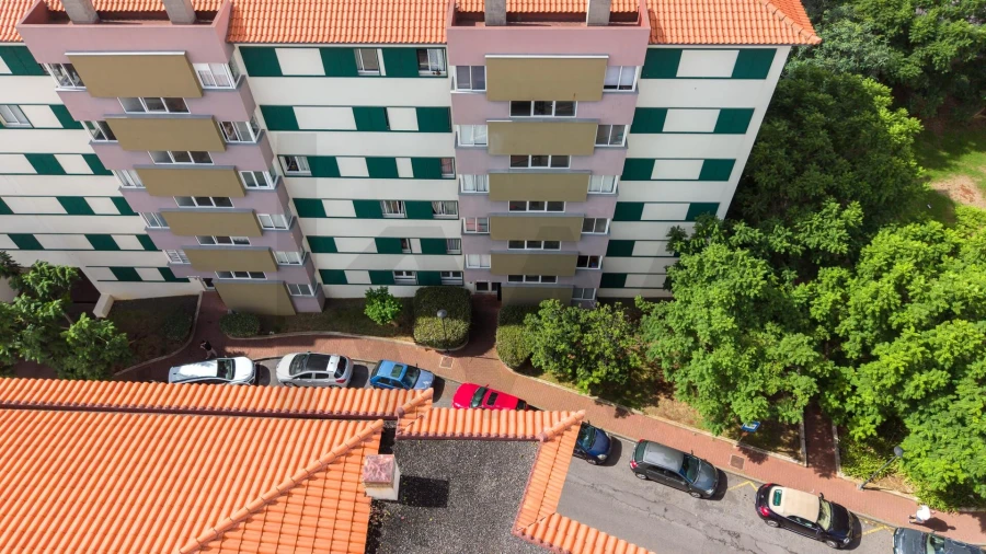 Apartamento T2 para Venda em Caniço Foto 42