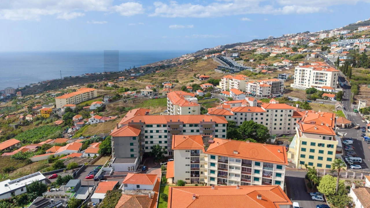 Apartamento T2 para Venda em Caniço Foto 34
