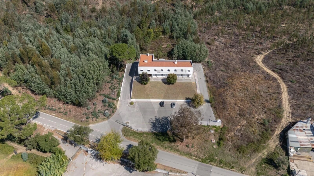 Moradia T8 para Venda em Vila Nova do Ceira Foto 42