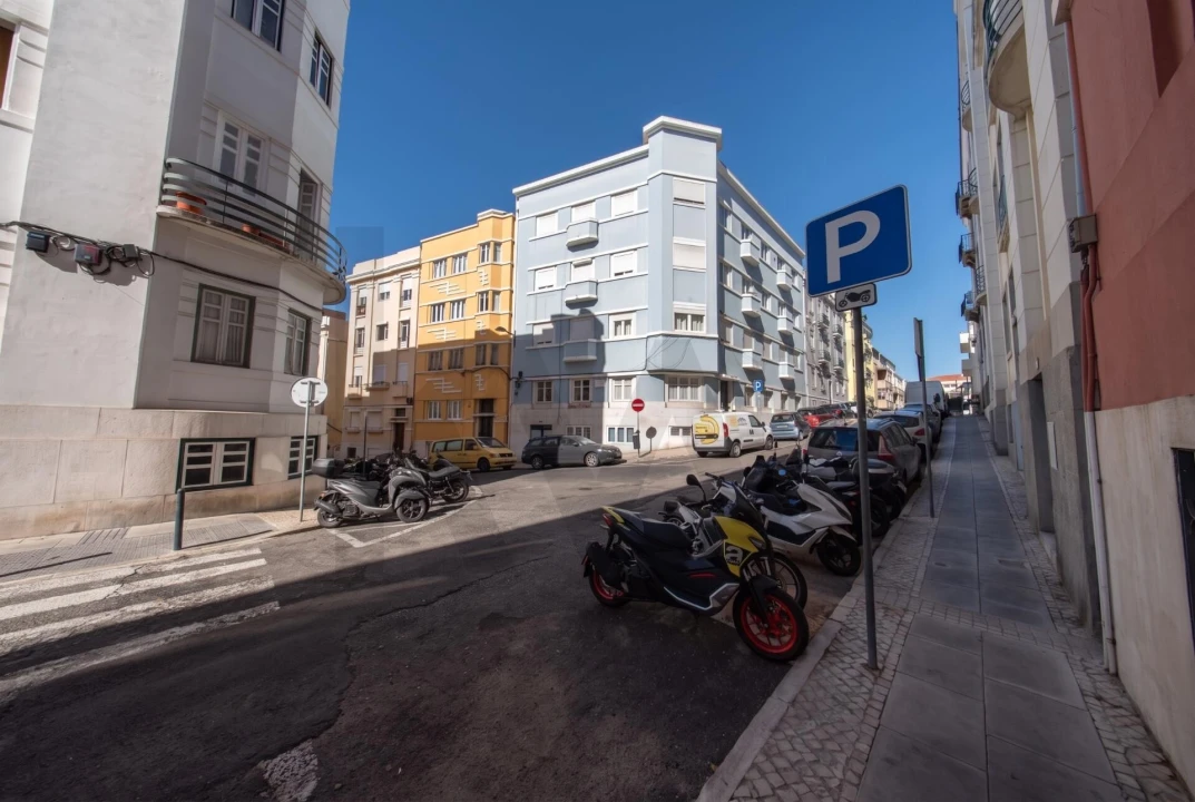 Apartamento T3 para Venda em Arroios Foto 28