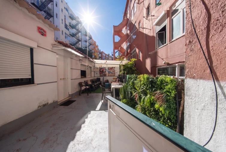 Apartamento T3 para Venda em Arroios Foto 17