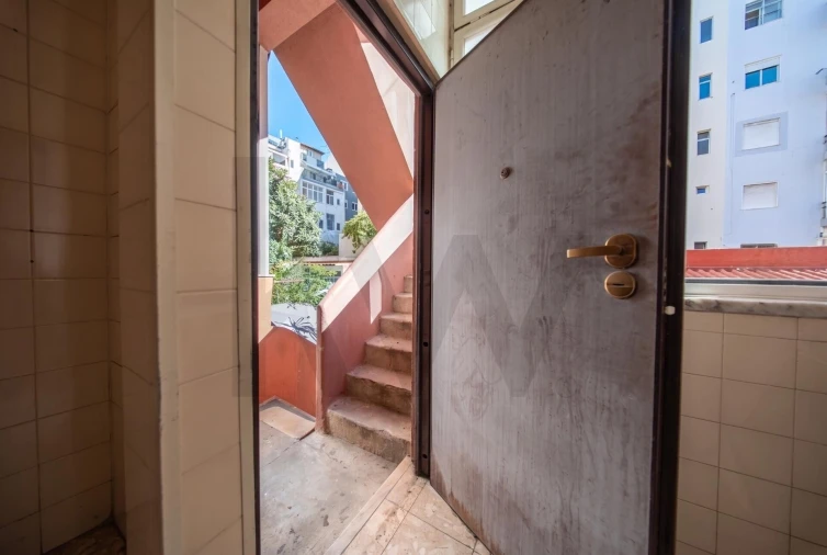 Apartamento T3 para Venda em Arroios Foto 16