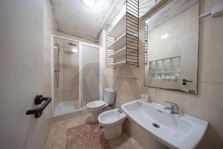 Apartamento T3 para Venda em Arroios Foto 23