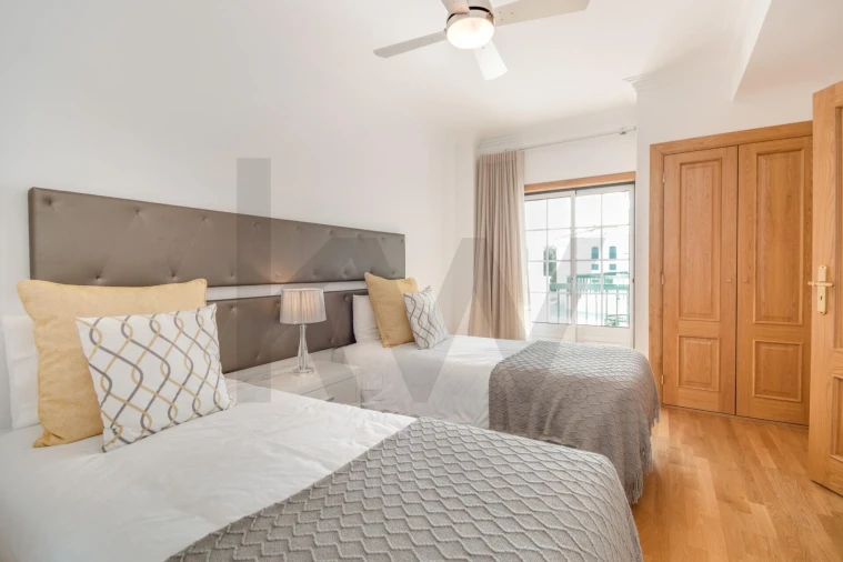 Apartamento T3 para Arrendamento em Alcabideche Foto 10