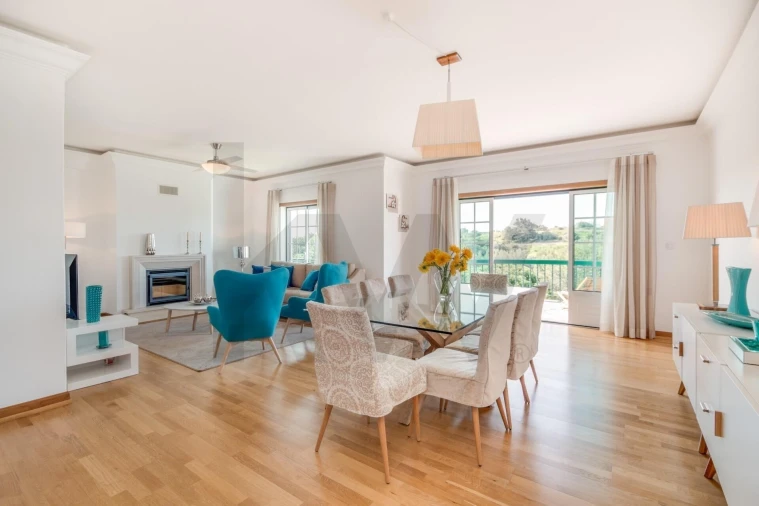 Apartamento T3 para Arrendamento em Alcabideche Foto 9