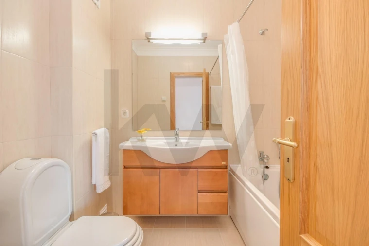Apartamento T3 para Arrendamento em Alcabideche Foto 12
