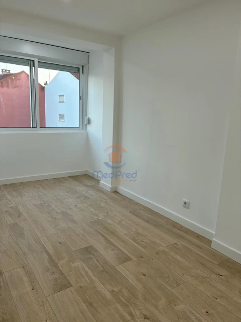 Apartamento T3 para Venda em Odivelas