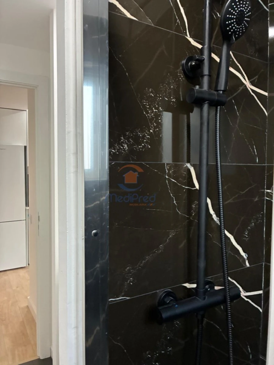 Apartamento T3 para Venda em Odivelas Foto 17