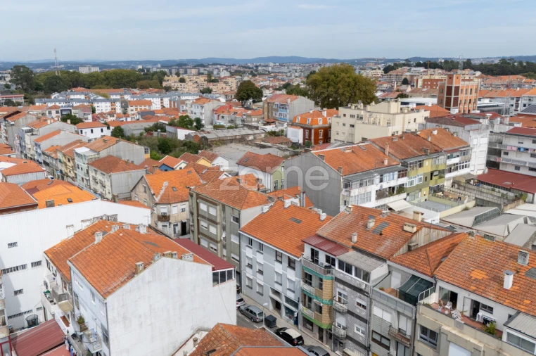 Apartamento T3 para Venda em Cedofeita, Santo Ildefonso, Sé, Miragaia, São Nicolau e Vitória Foto 32