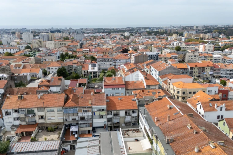 Apartamento T3 para Venda em Cedofeita, Santo Ildefonso, Sé, Miragaia, São Nicolau e Vitória Foto 34