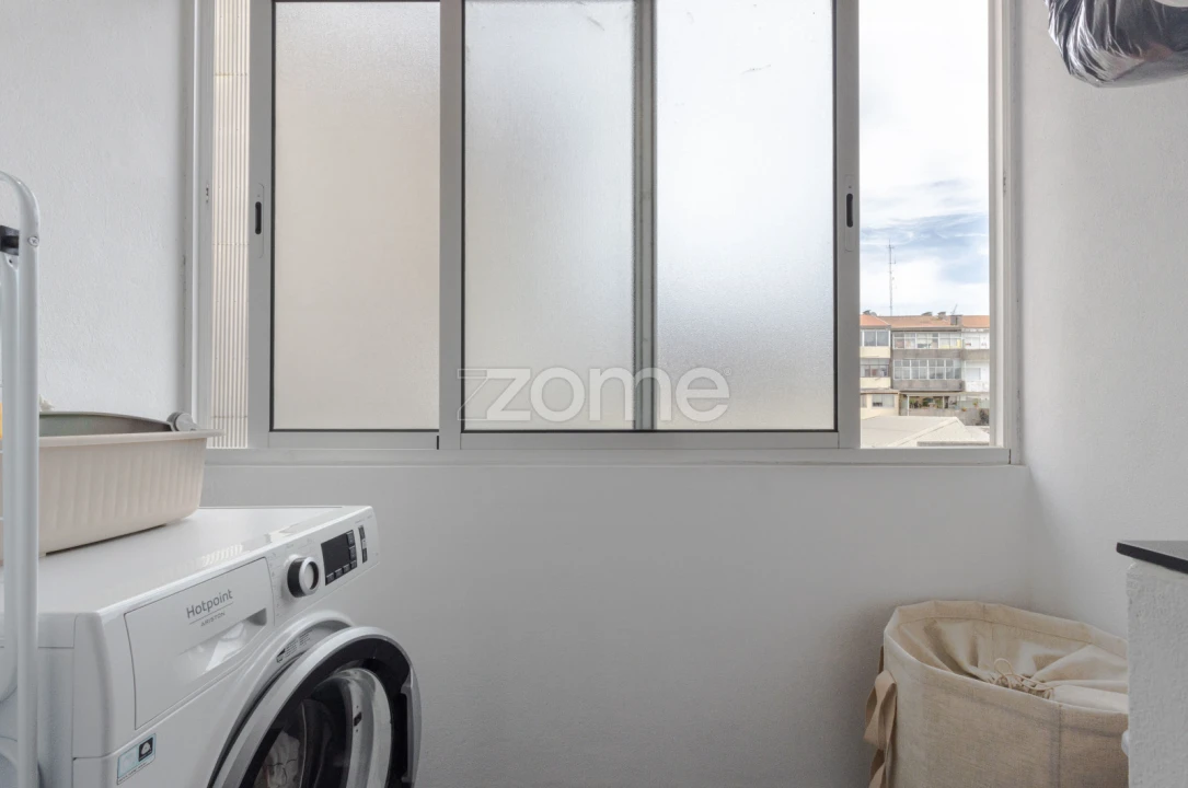 Apartamento T3 para Venda em Cedofeita, Santo Ildefonso, Sé, Miragaia, São Nicolau e Vitória Foto 13
