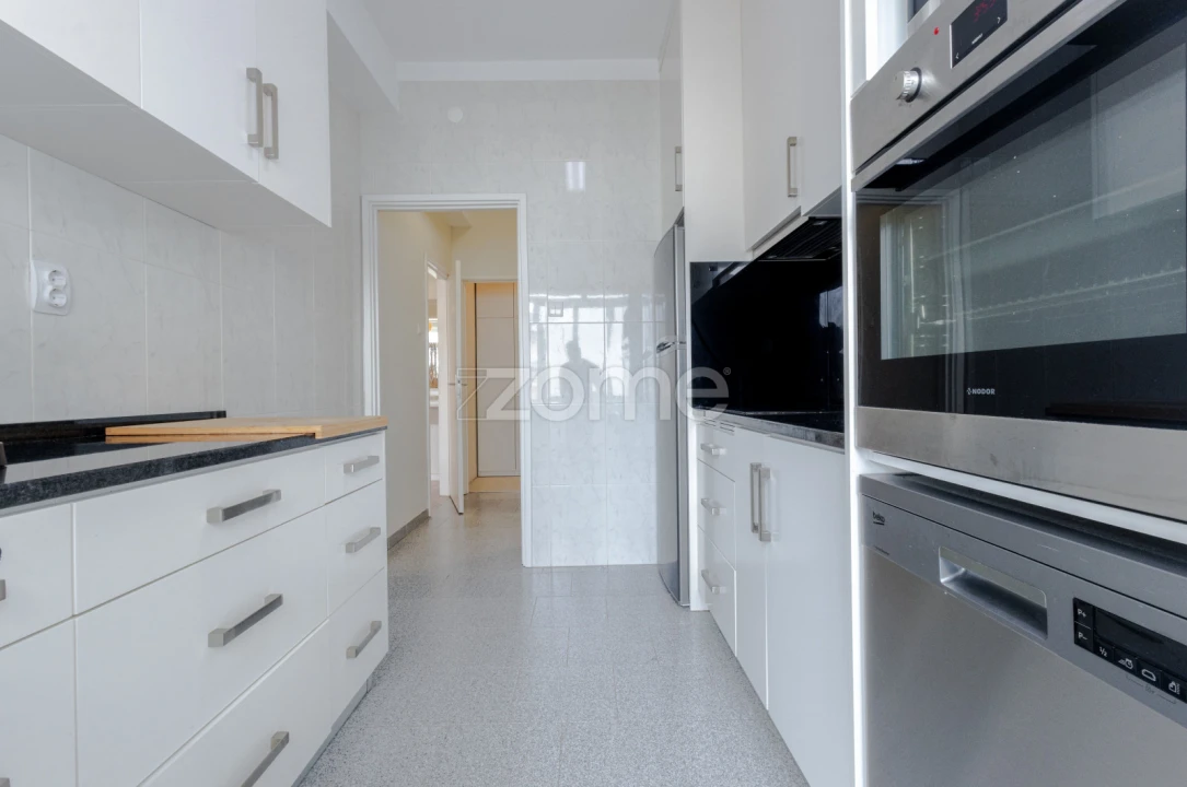 Apartamento T3 para Venda em Cedofeita, Santo Ildefonso, Sé, Miragaia, São Nicolau e Vitória Foto 11
