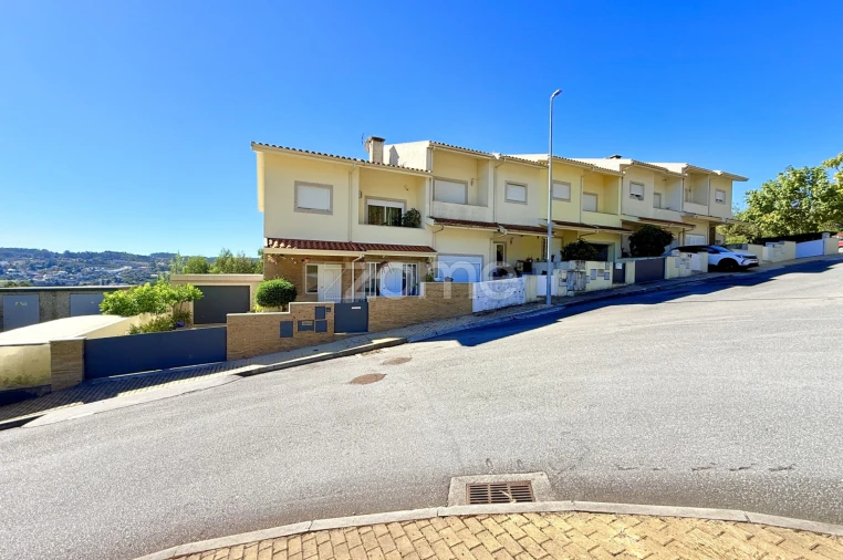 Moradia T3 para Venda em Arnoso (Santa Maria e Santa Eulália) e Sezures Foto 27