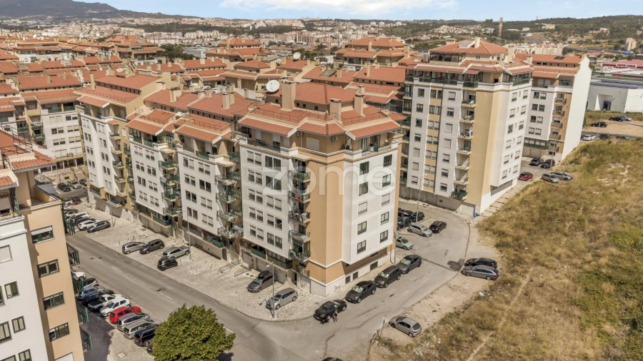 Apartamento T4 para Venda em Queluz e Belas