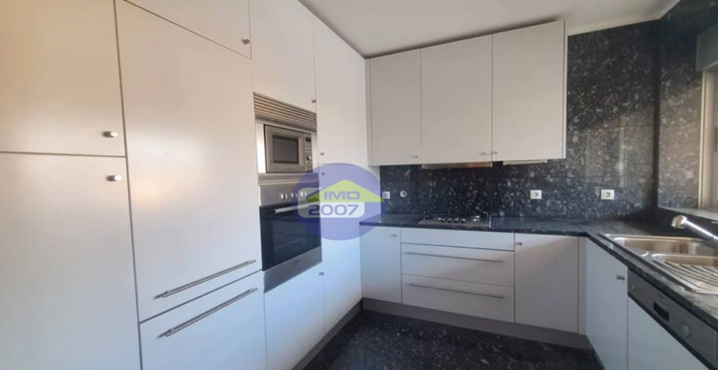 Apartamento T3 para Venda em Bonfim Foto 3