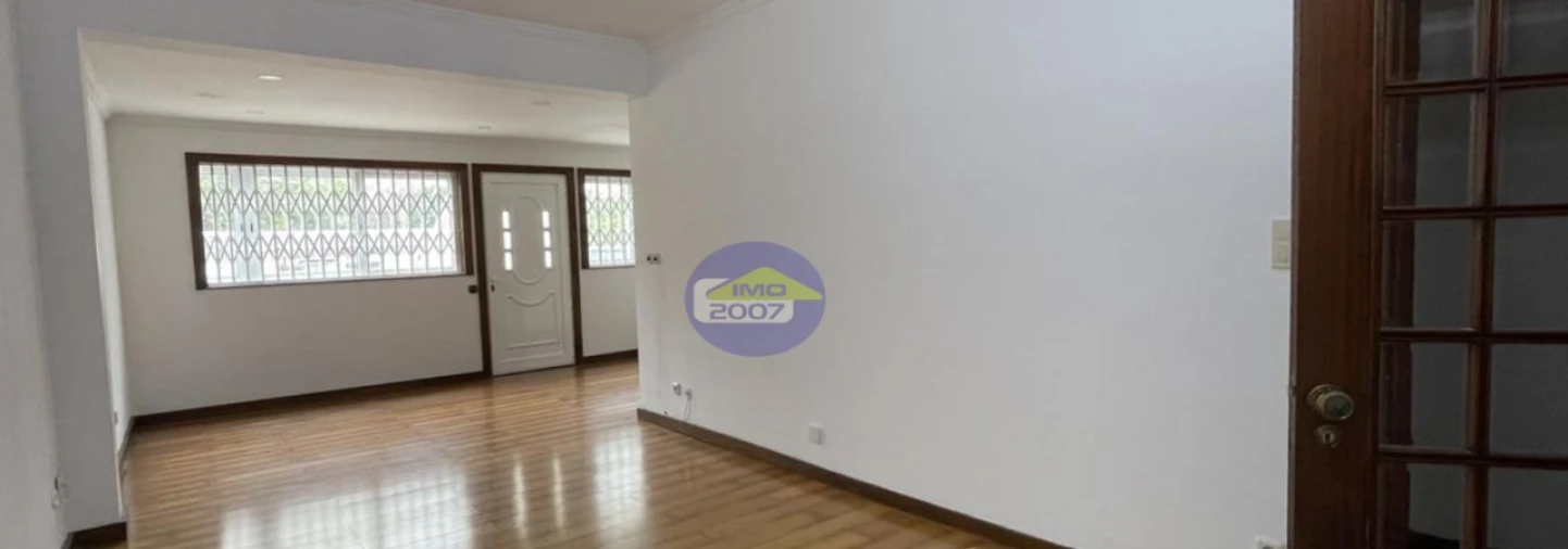 Apartamento T2 para Venda em Cedofeita, Santo Ildefonso, Sé, Miragaia, São Nicolau e Vitória Foto 4