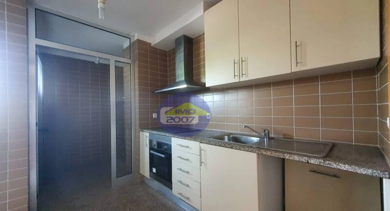 Apartamento T3 para Venda em Moreira Foto 2