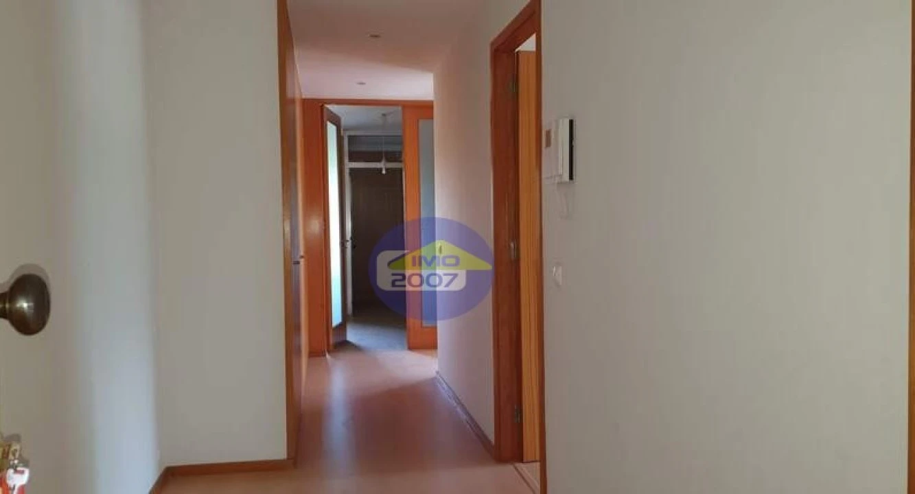 Apartamento T3 para Venda em Moreira Foto 7