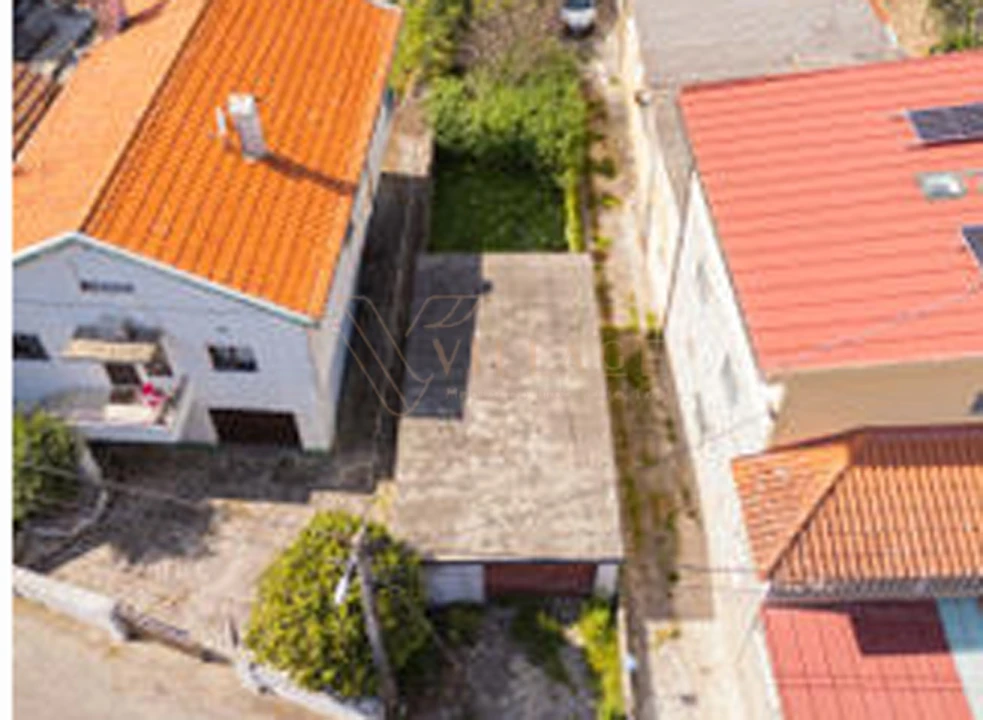 Moradia T2 para Venda em Lanhelas Foto 1