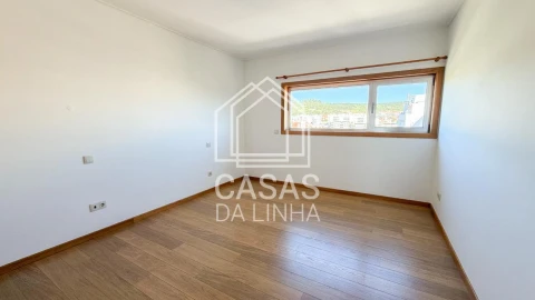 Apartamento T3 para Arrendamento em Carnaxide e Queijas