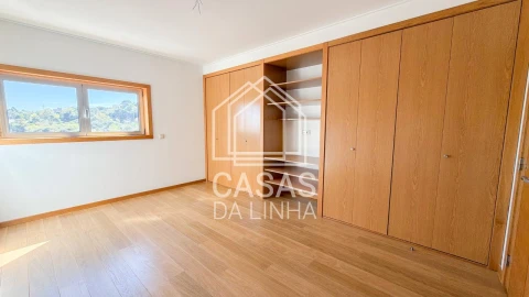 Apartamento T3 para Arrendamento em Carnaxide e Queijas