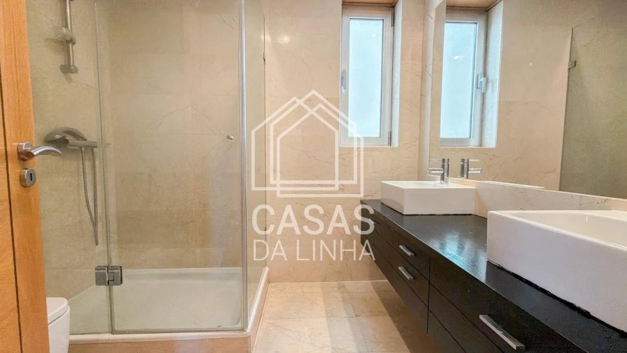 Apartamento T3 para Arrendamento em Carnaxide e Queijas Foto 13