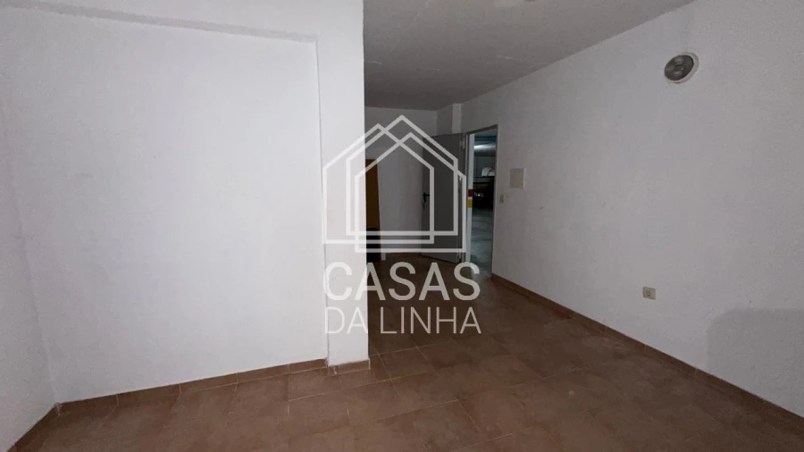 Apartamento T3 para Arrendamento em Carnaxide e Queijas Foto 32