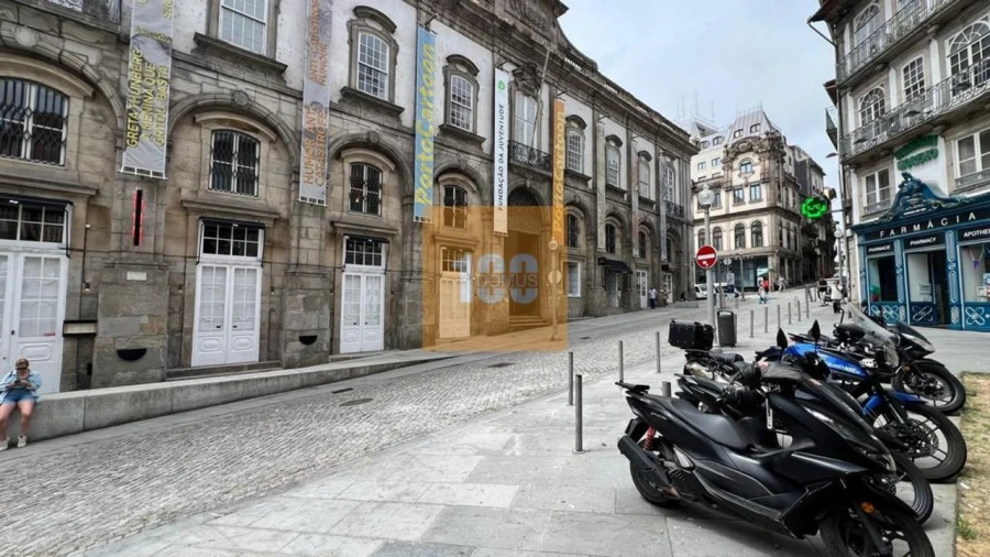 Negócio para Arrendamento em Cedofeita, Santo Ildefonso, Sé, Miragaia, São Nicolau e Vitória Foto 21