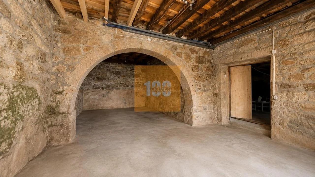 Negócio para Arrendamento em Cedofeita, Santo Ildefonso, Sé, Miragaia, São Nicolau e Vitória Foto 10