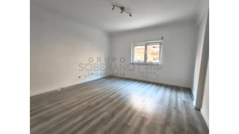 Apartamento T3 para Venda em Quinta do Conde
