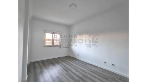 Apartamento T3 para Venda em Quinta do Conde