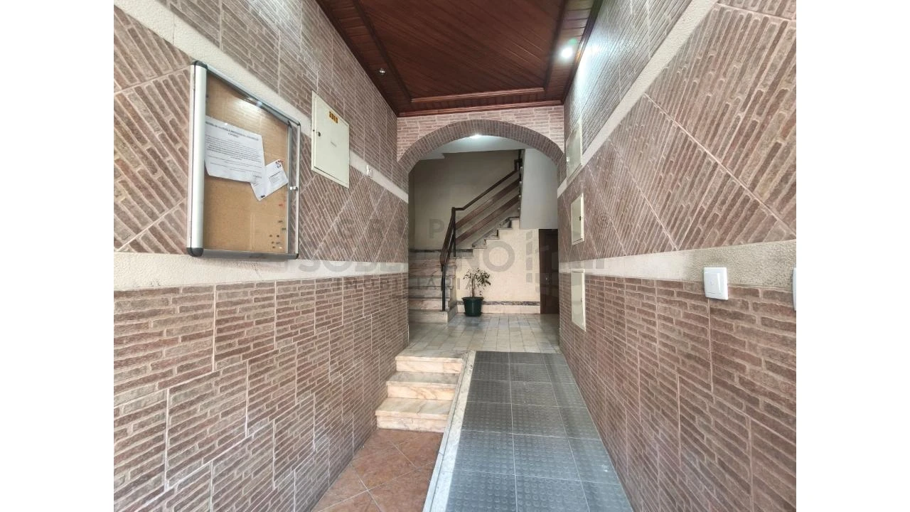 Apartamento T3 para Venda em Quinta do Conde Foto 16