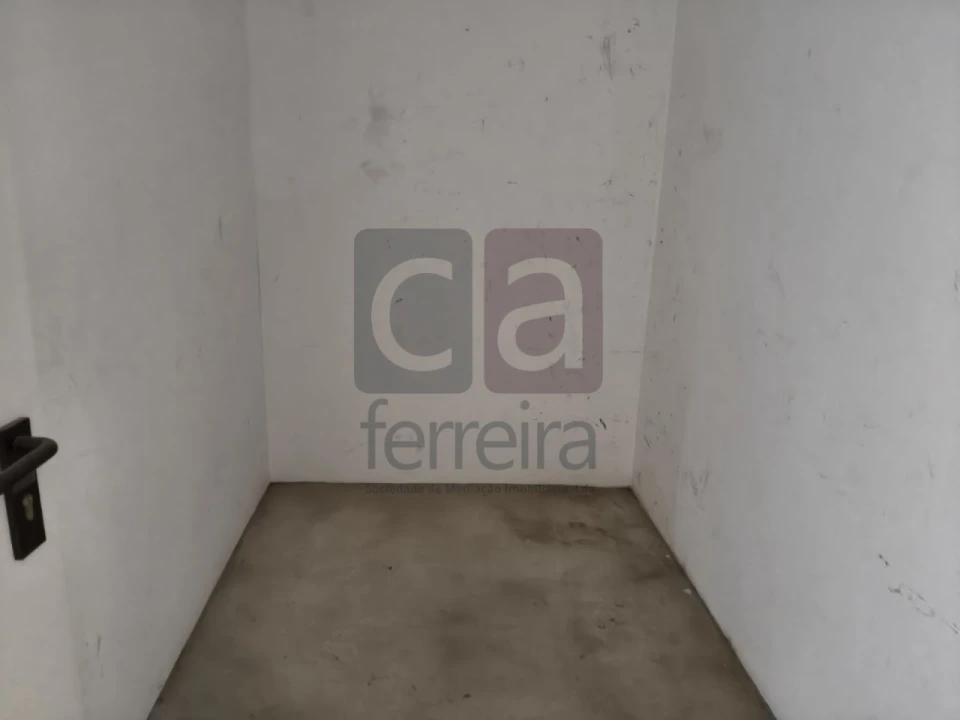 Garagem para Venda em Marvila, Ribeira Santarém, São Salvador, São Nicolau Foto 11