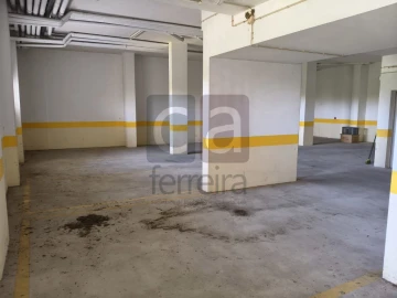 Garagem para Venda em Marvila, Ribeira Santarém, São Salvador, São Nicolau