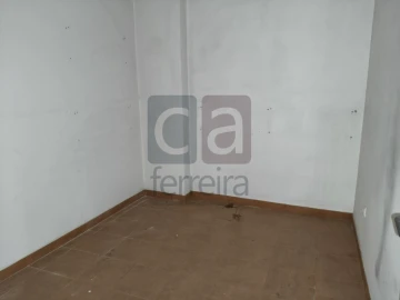 Garagem para Venda em Marvila, Ribeira Santarém, São Salvador, São Nicolau