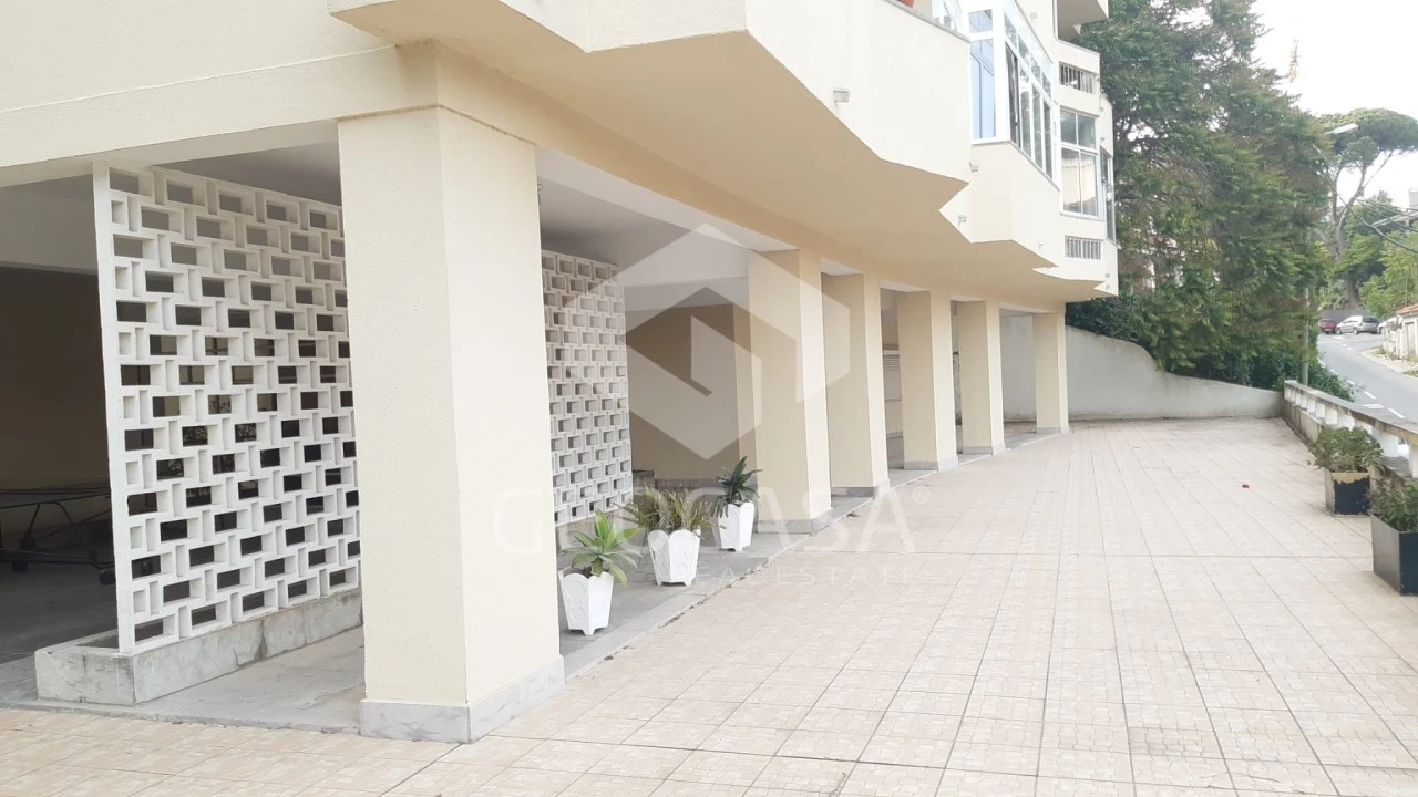 Apartamento T2 para Venda em Cascais e Estoril Foto 3
