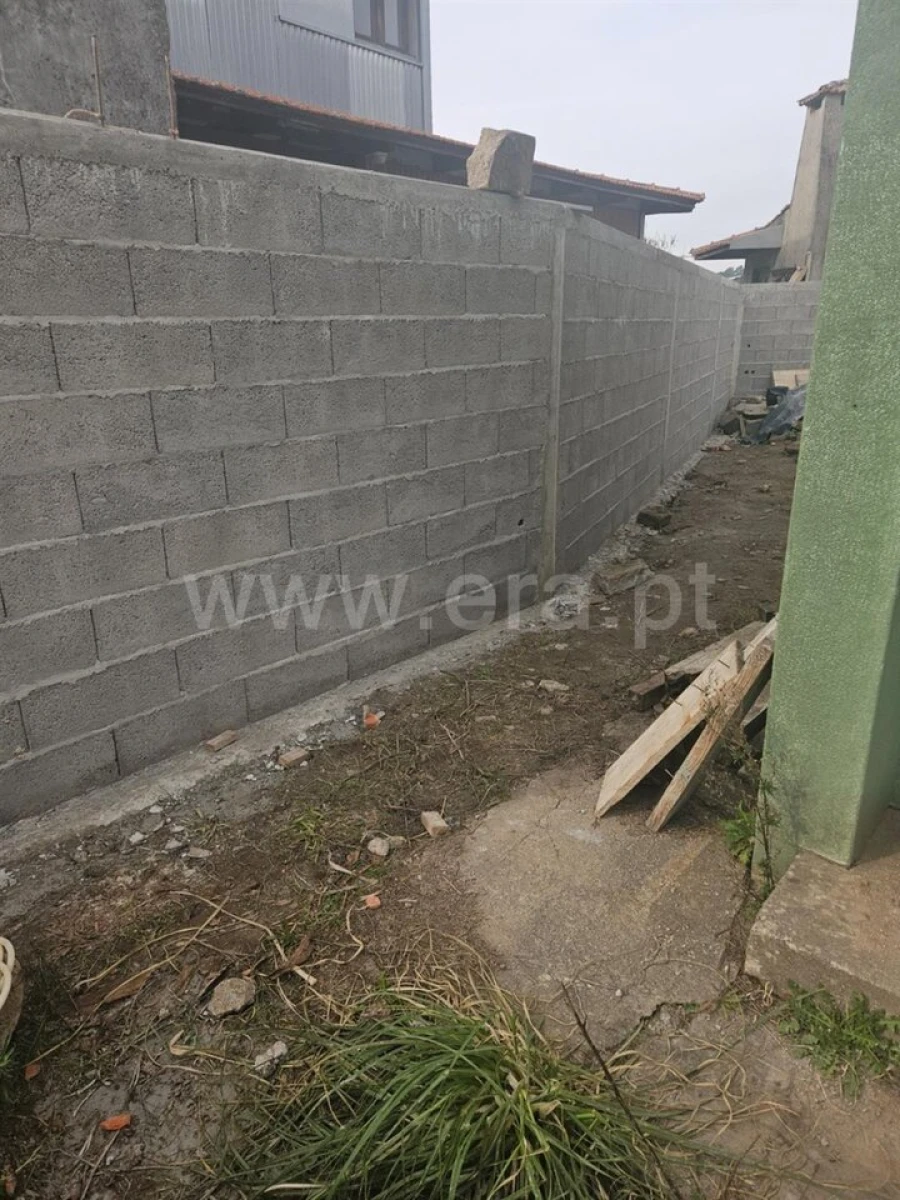 Moradia T2 para Venda em Vilar de Andorinho Foto 7
