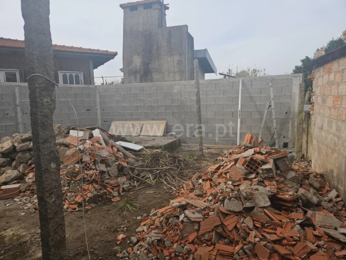 Moradia T2 para Venda em Vilar de Andorinho Foto 6
