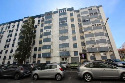 Apartamento T2 para Venda em Benfica