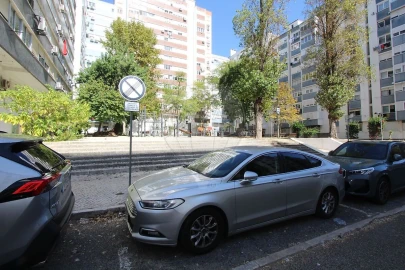 Apartamento T2 para Venda em Benfica