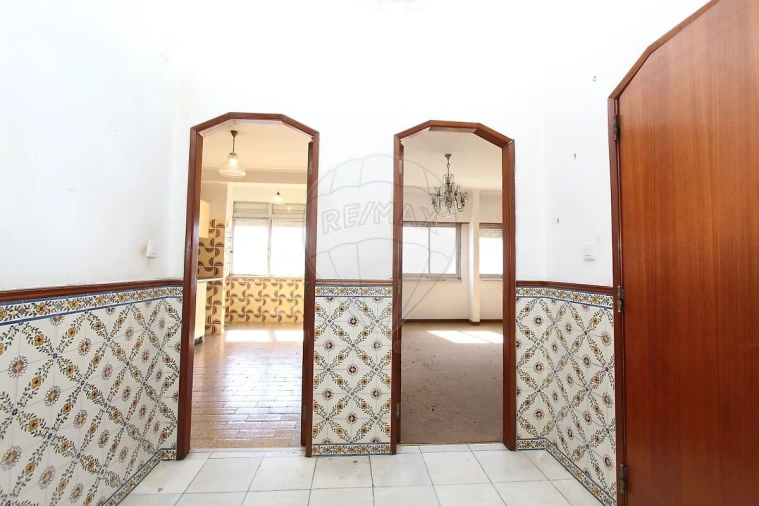Apartamento T2 para Venda em Benfica Foto 9