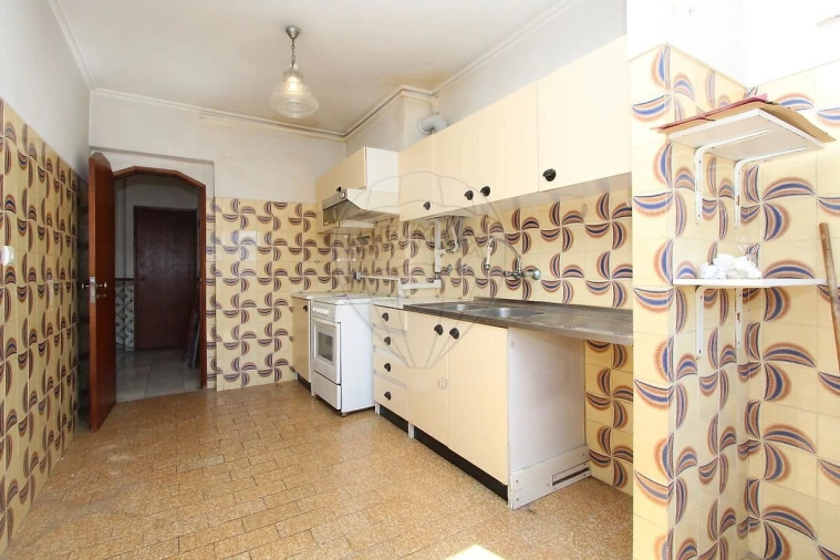 Apartamento T2 para Venda em Benfica Foto 11