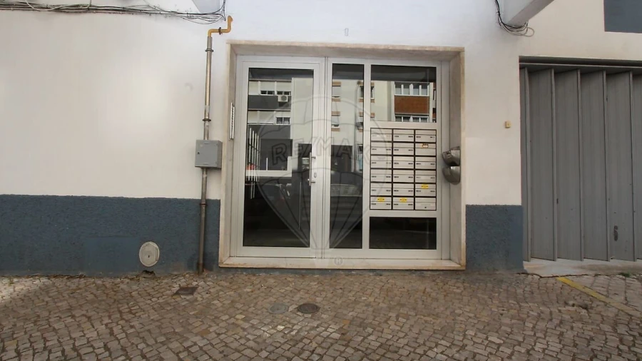 Apartamento T2 para Venda em Benfica
