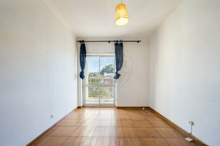 Apartamento T2 para Venda em Barcarena Foto 5