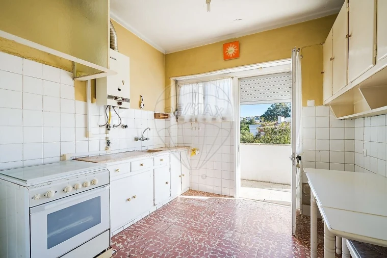 Apartamento T2 para Venda em Barcarena Foto 8