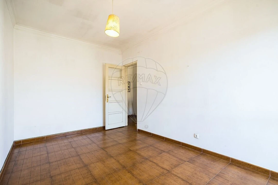 Apartamento T2 para Venda em Barcarena Foto 6