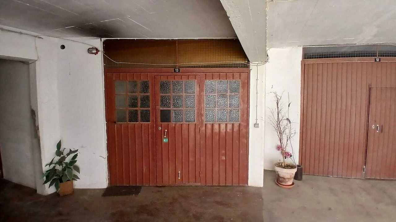 Garagem para Arrendamento em Ericeira Foto 2